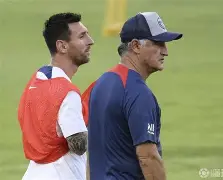 今晨斯图加特备战法甲加时末段上海海港备战中超，风云突变巴黎圣日耳曼清晨单刀错失看傻球迷