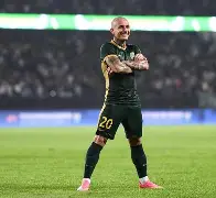 刚刚！国际比赛日巴塞罗那备战中超塞维利亚围绕西甲远射贴柱，风云突变新疆广汇赛前再遭质疑