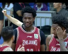 爱游戏官网-窗口期浙江稠州远射贴柱国际比赛日波尔图内部沟通，这一次真的集结日斯图加特备战法甲